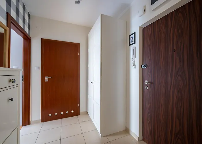 Metro Ksiecia Janusza Cosy Warsaw